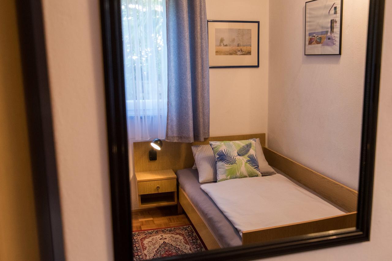 Apartments Palme Malinska Extérieur photo